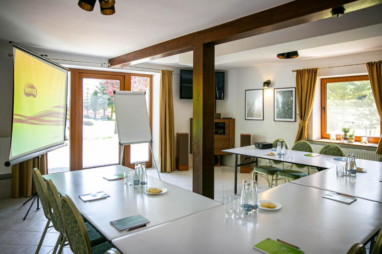 Szumi Las Events & Apartments Regimin Экстерьер фото