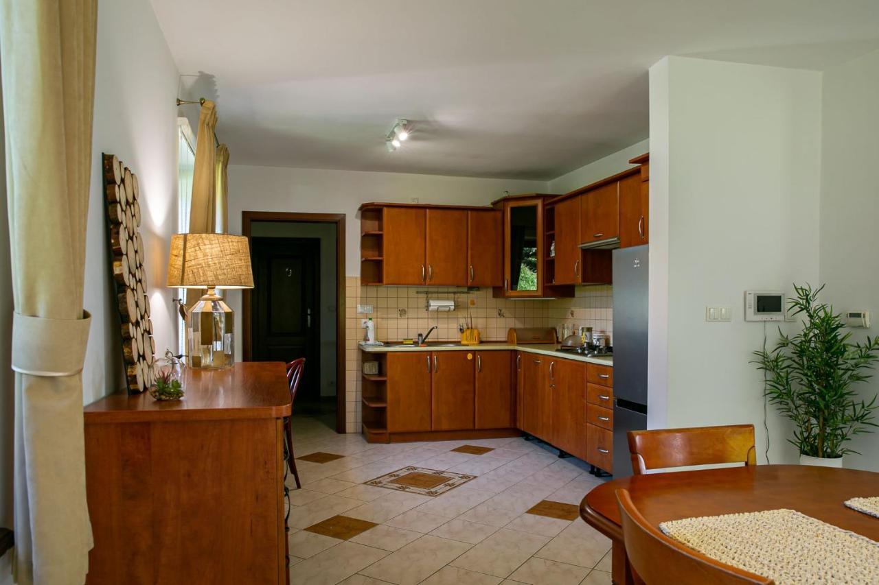 Szumi Las Events & Apartments Regimin Экстерьер фото