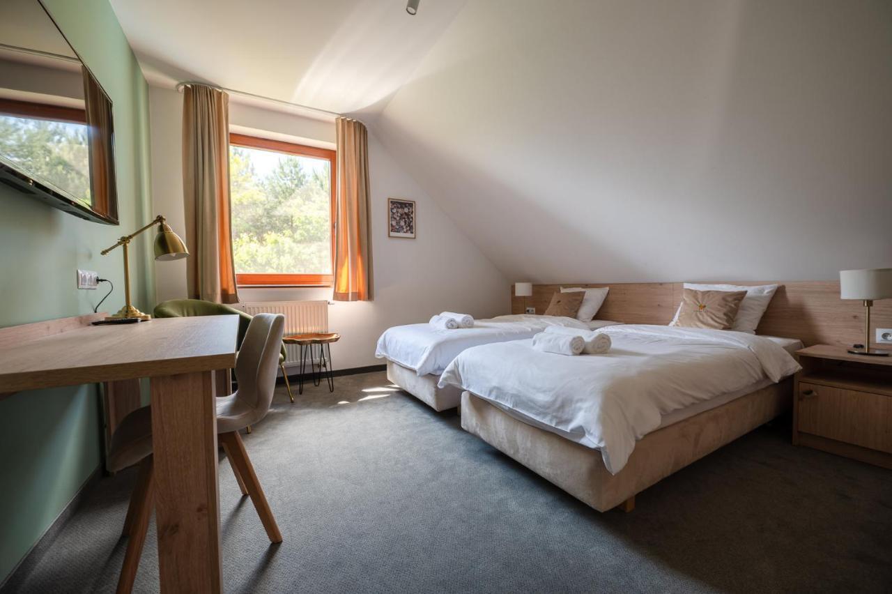Szumi Las Events & Apartments Regimin Экстерьер фото